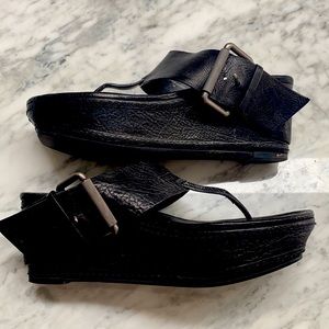 Vera wang black shoes